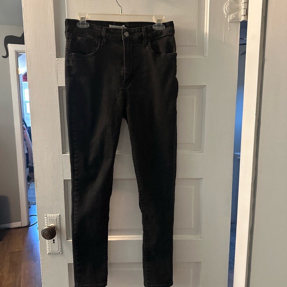 Levi's Women's Dark Black Skinny Jeans